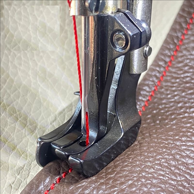#S585R/S585L WALKING FOOT RIGH - Sewing Machine Fabric recension och pris