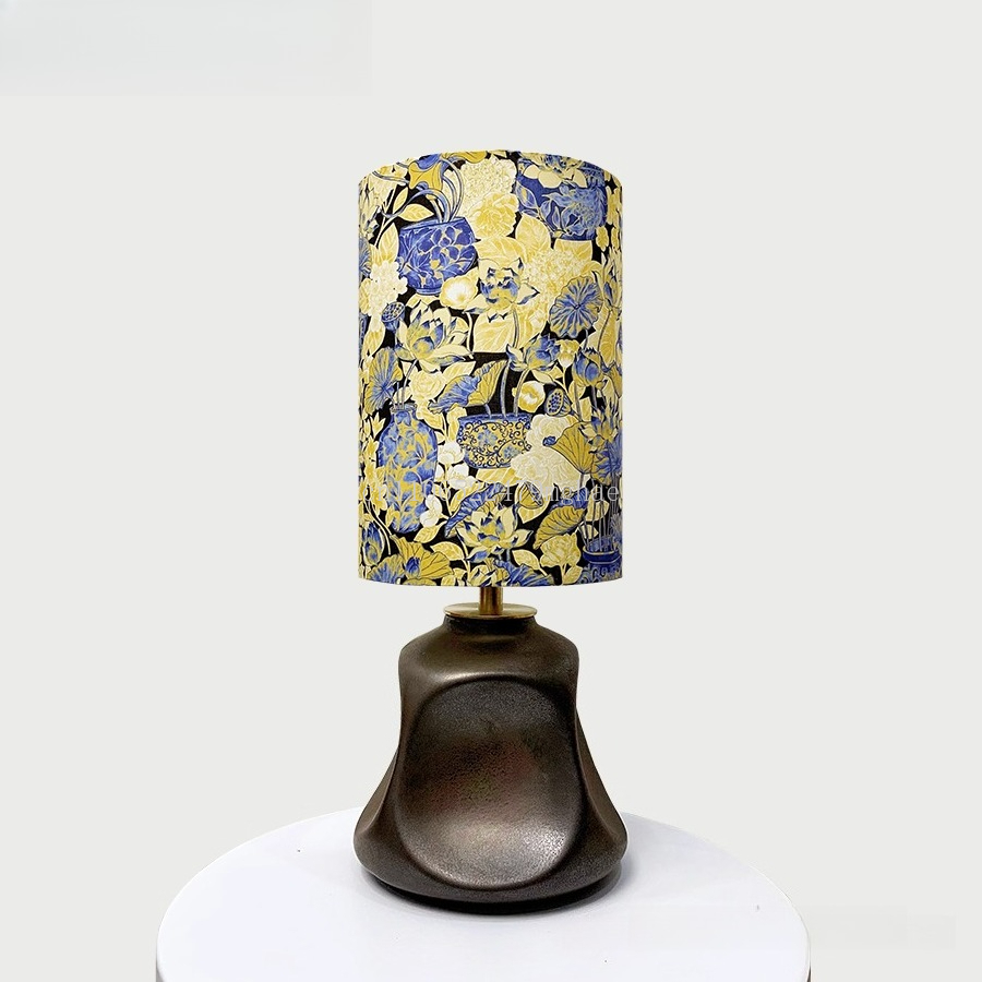 Gilded Liberty Fabric Table La - Century Textile & Sewing Supply recension och pris